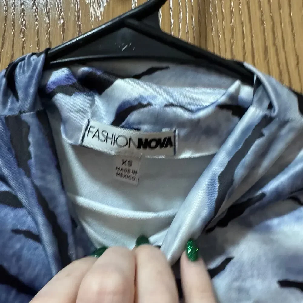 Fashion Nova dress size XS ❤️